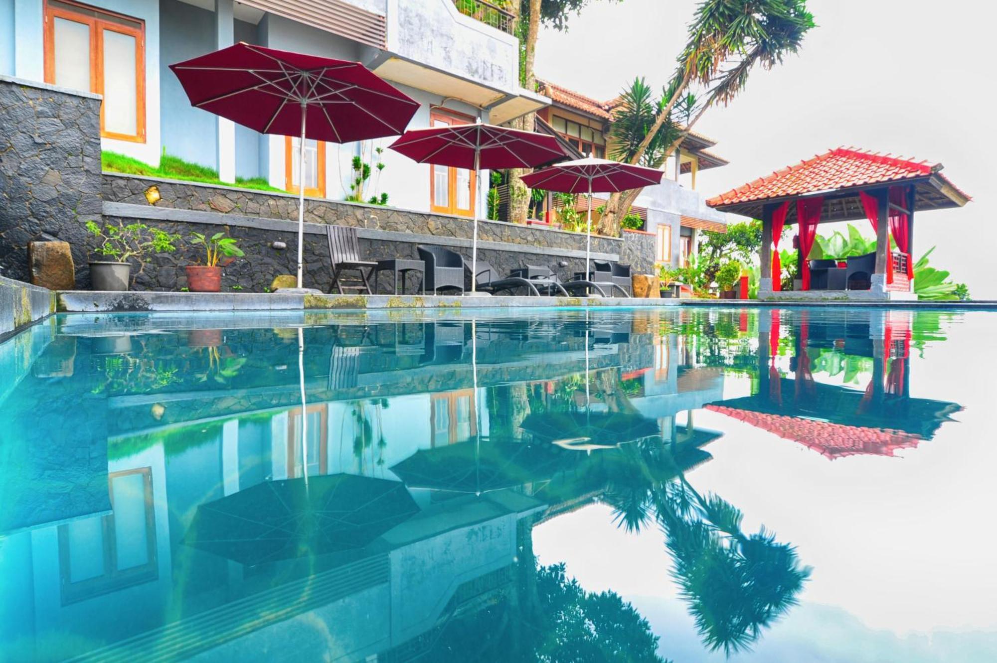 Dago Highland Resort Cimenyan Exterior photo
