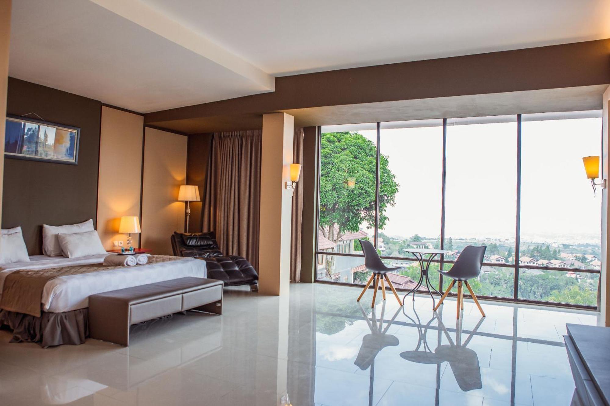 Dago Highland Resort Cimenyan Exterior photo