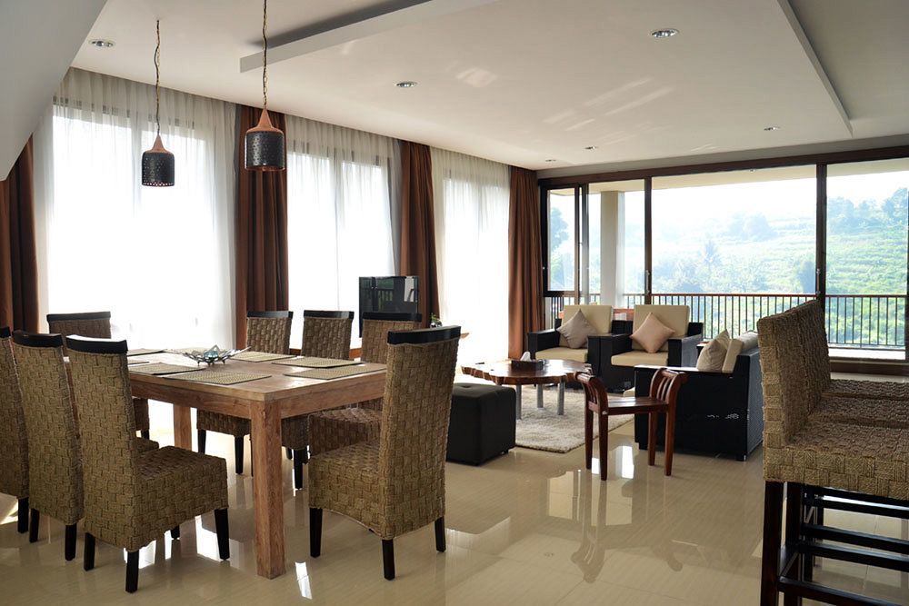 Dago Highland Resort Cimenyan Exterior photo