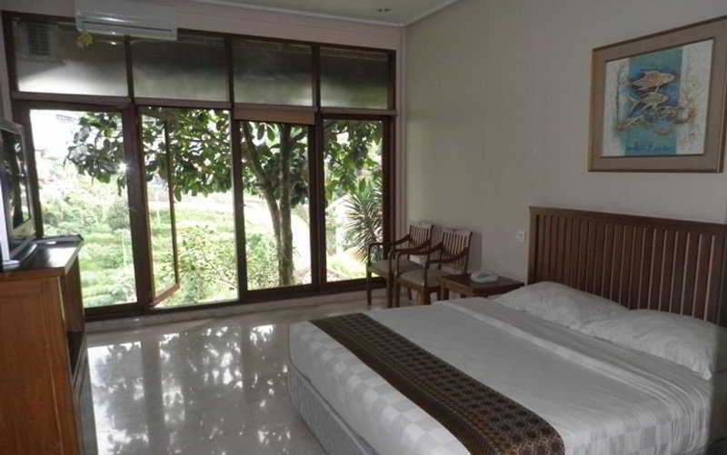 Dago Highland Resort Cimenyan Exterior photo