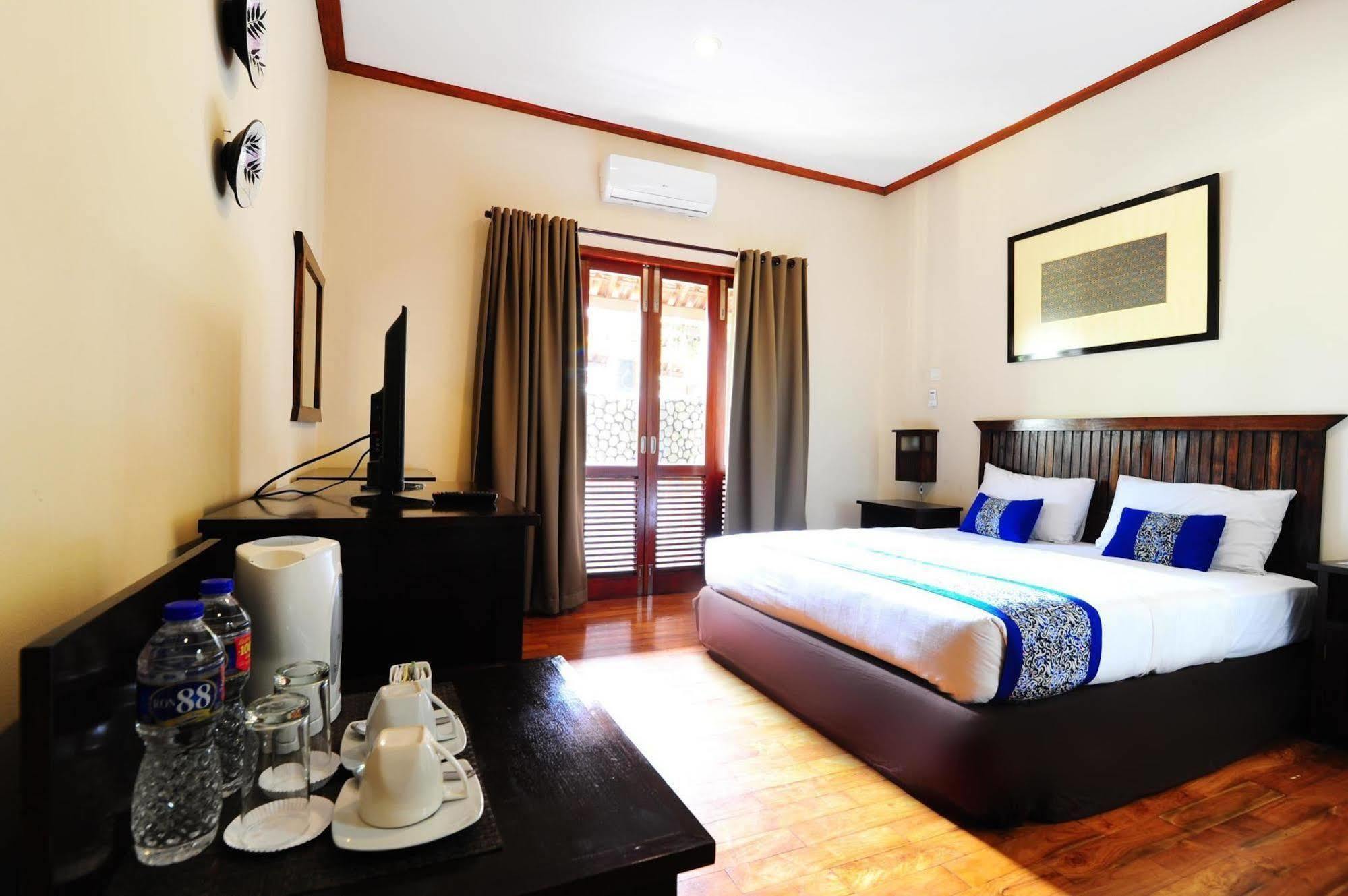 Dago Highland Resort Cimenyan Exterior photo